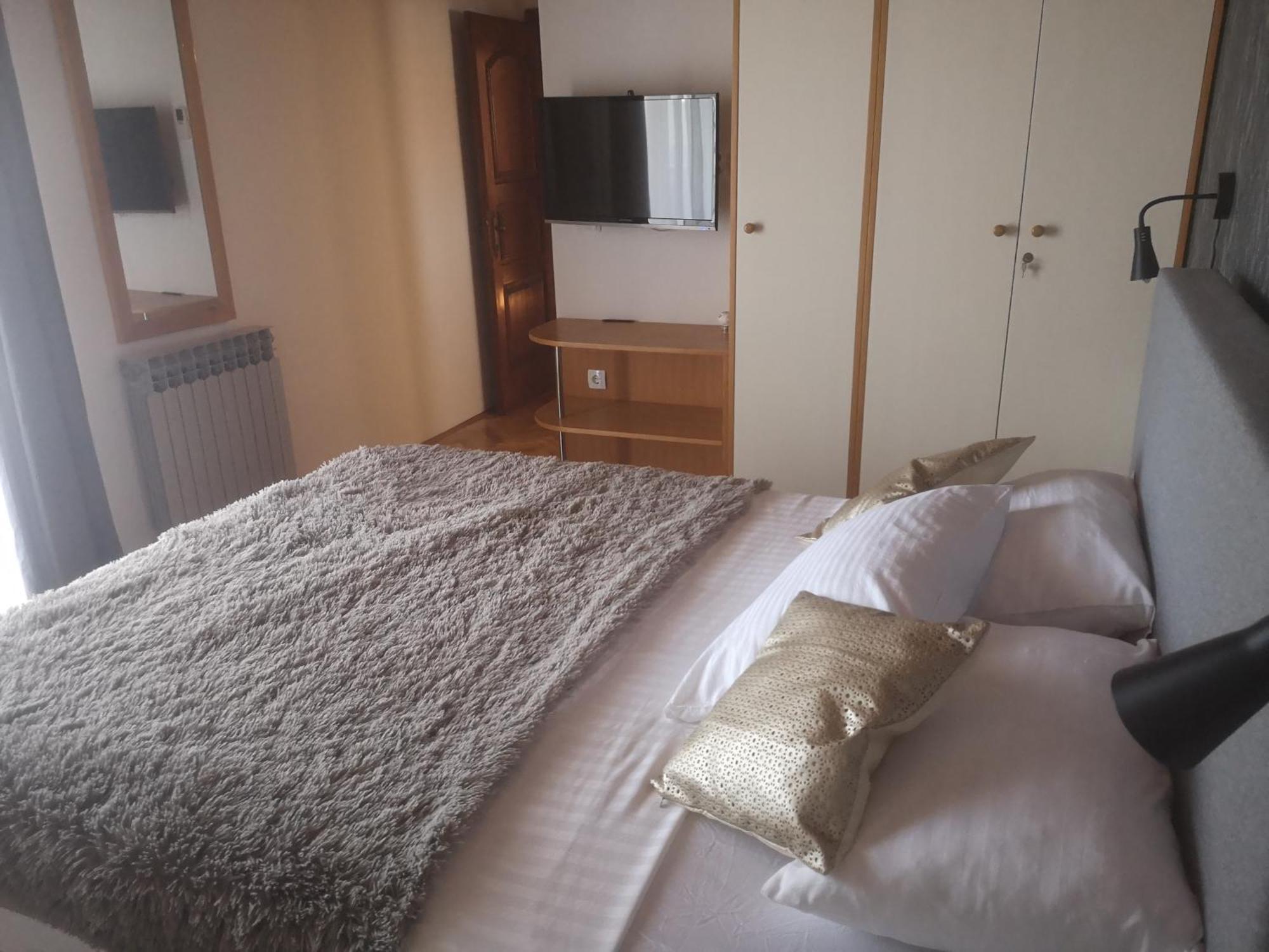 Apartments & Room Diana Pakoštane Zimmer foto